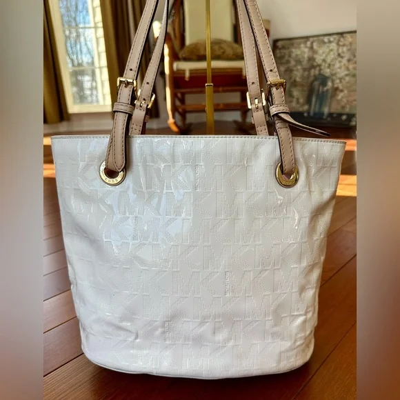 Michael Kors White Patent Leather Monogram Tote with Butterfly Accent Charm - Picture 3 of 11